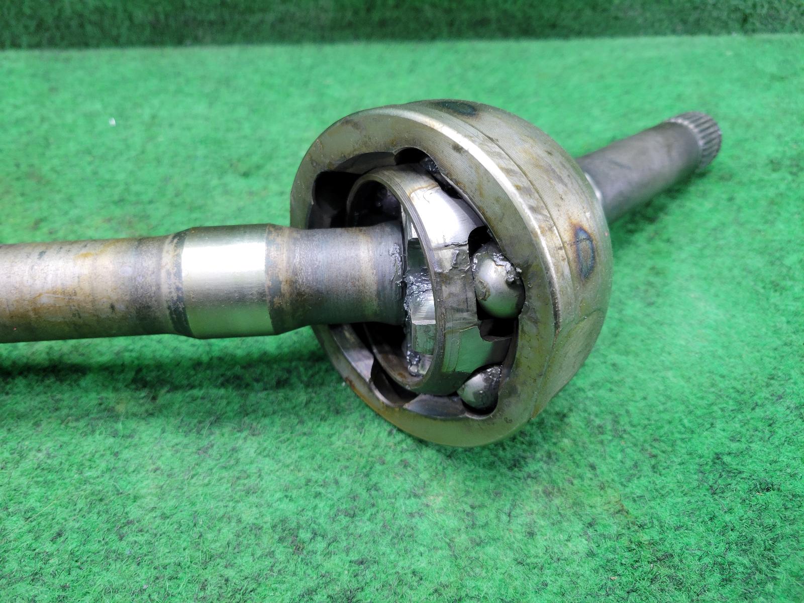 2001 Toyota Landcruiser Left Driveshaft View Auto part Left Driveshaft Toyota Landcruiser 2001