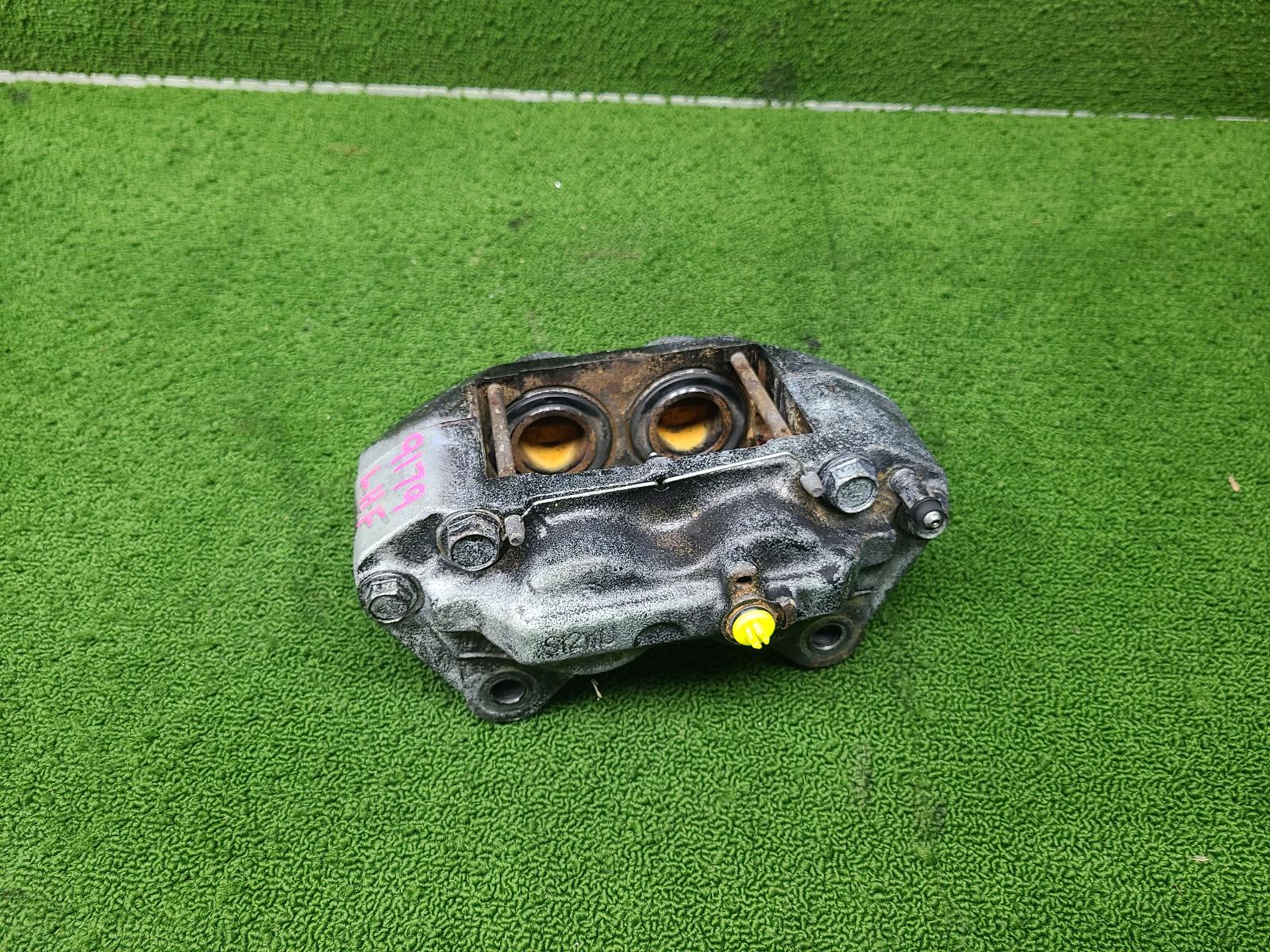 2001 Toyota Landcruiser Caliper View Auto part Caliper Toyota Landcruiser 2001