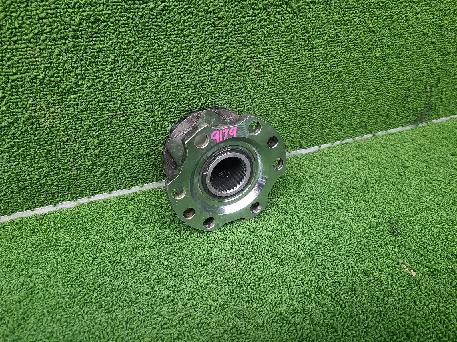 View Auto part Freewhl/Locking Hub Toyota Landcruiser 2001