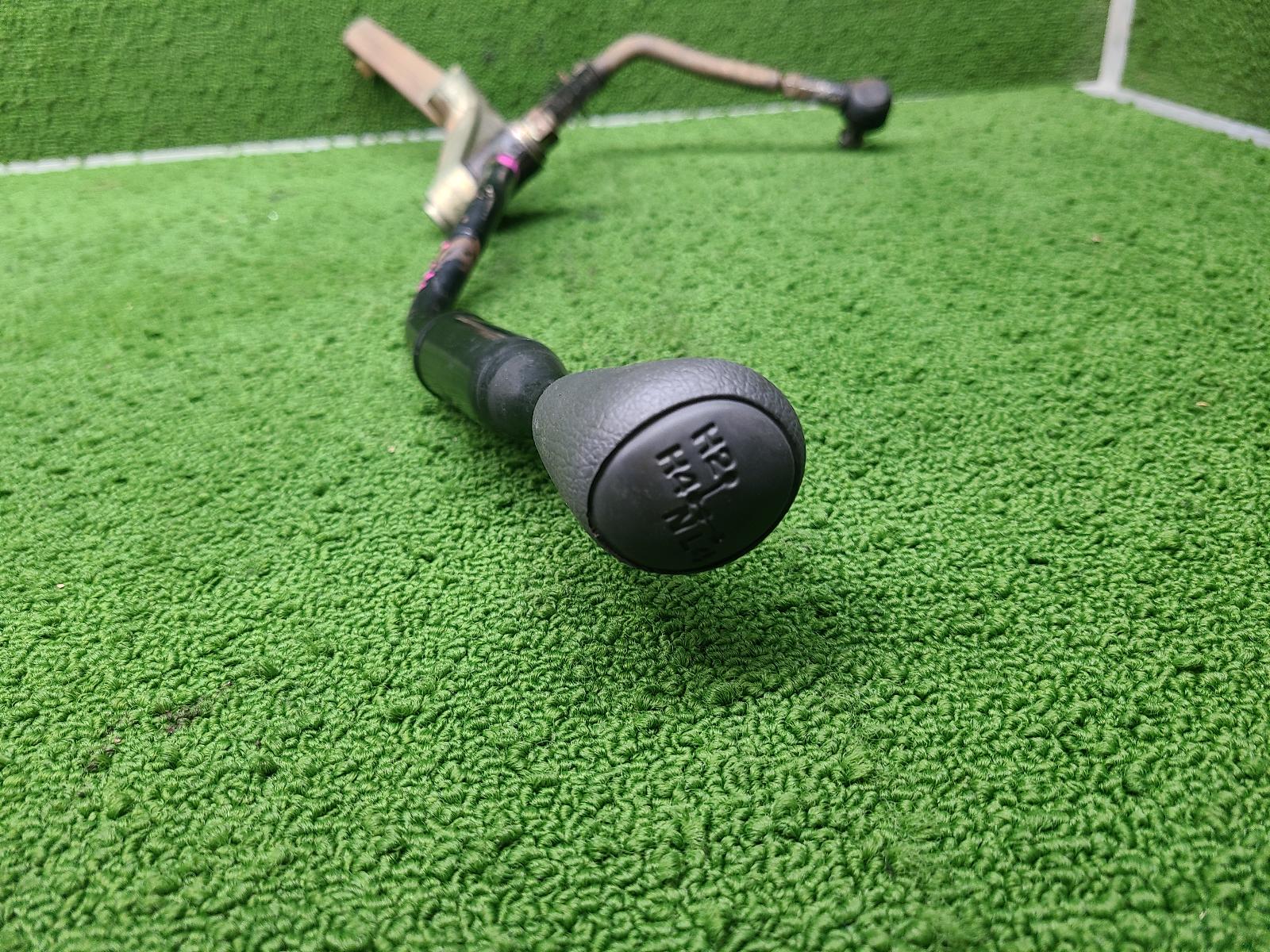 2001 Toyota Landcruiser Gear Stick/Shifter View Auto part Gear Stick/Shifter Toyota Landcruiser 2001