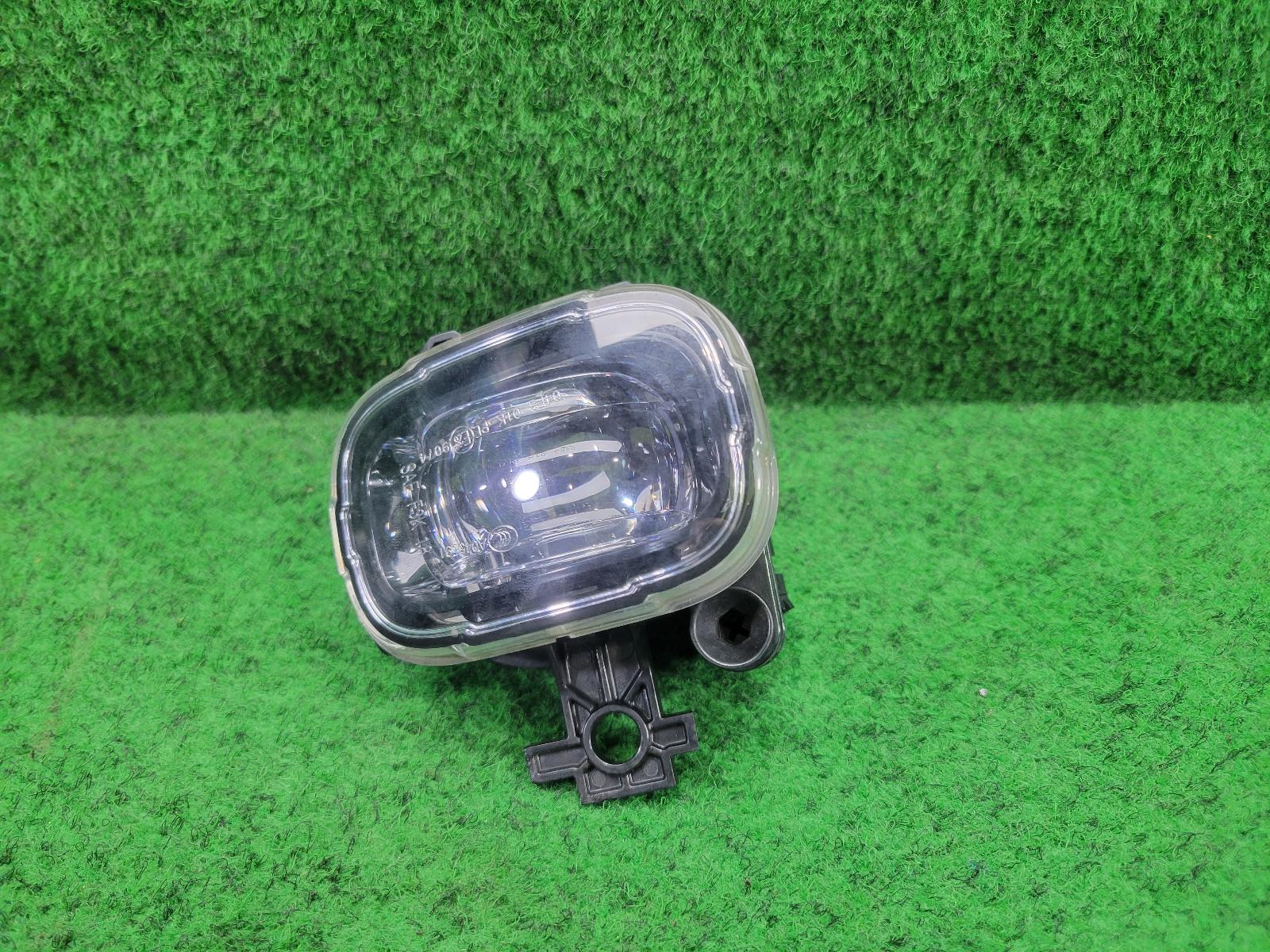 2021 Nissan Navara Left Indicator/Fog/Side View Auto part Left Indicator/Fog/Side Nissan Navara 2021