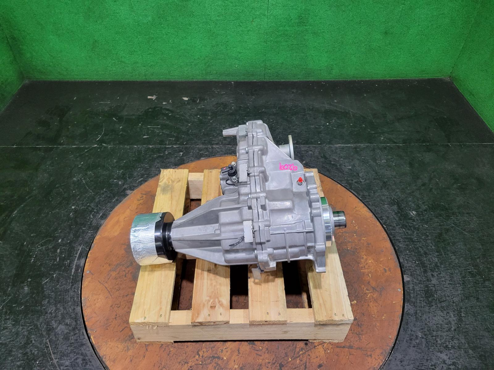 2021 Nissan Navara Transfer Case View Auto part Transfer Case Nissan Navara 2021
