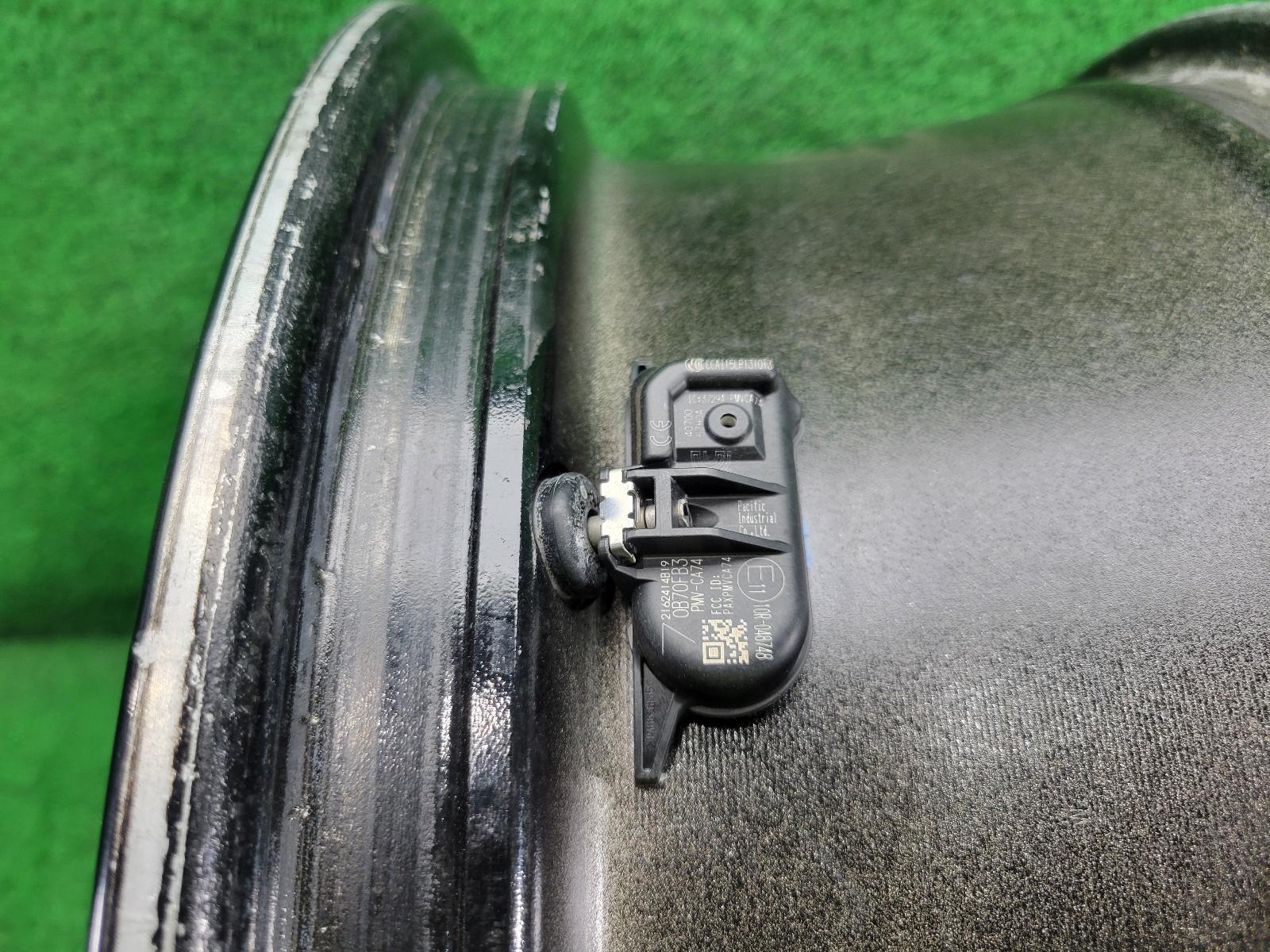 View Auto part Wheel Mag Nissan Navara 2021