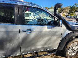 View Auto part Right Front Door Isuzu Mu-x 2017