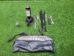 View Auto part Jack/Tool Kit Isuzu Mu-x 2017