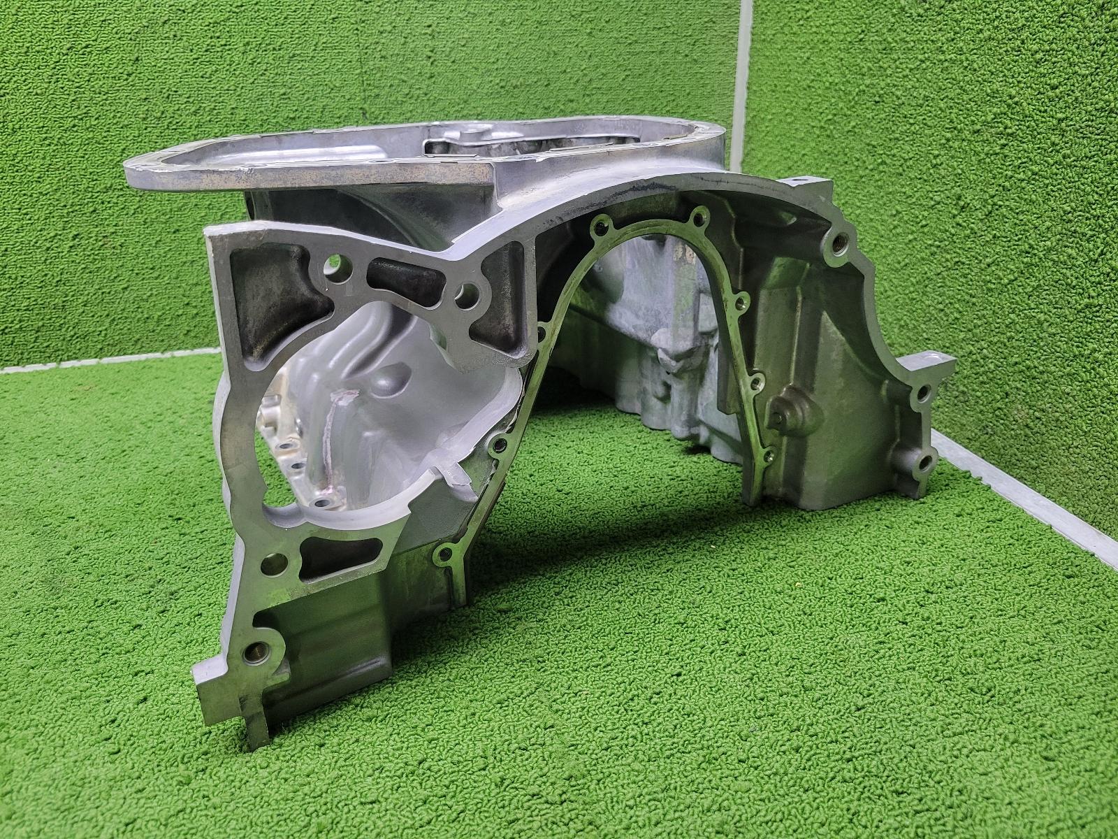 View Auto part Oil Pan/Sump Toyota Landcruiser 2026