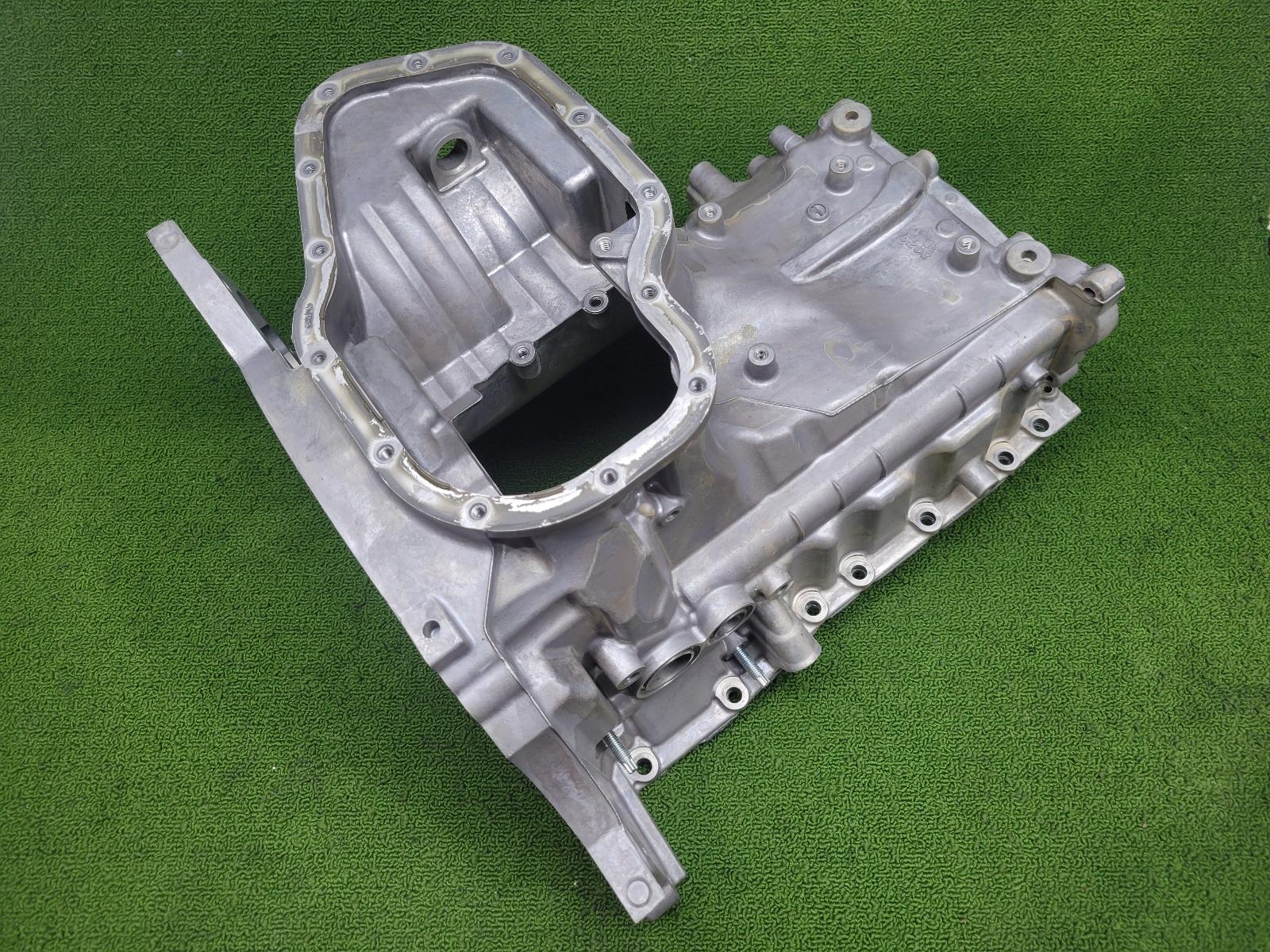 View Auto part Oil Pan/Sump Toyota Landcruiser 2026
