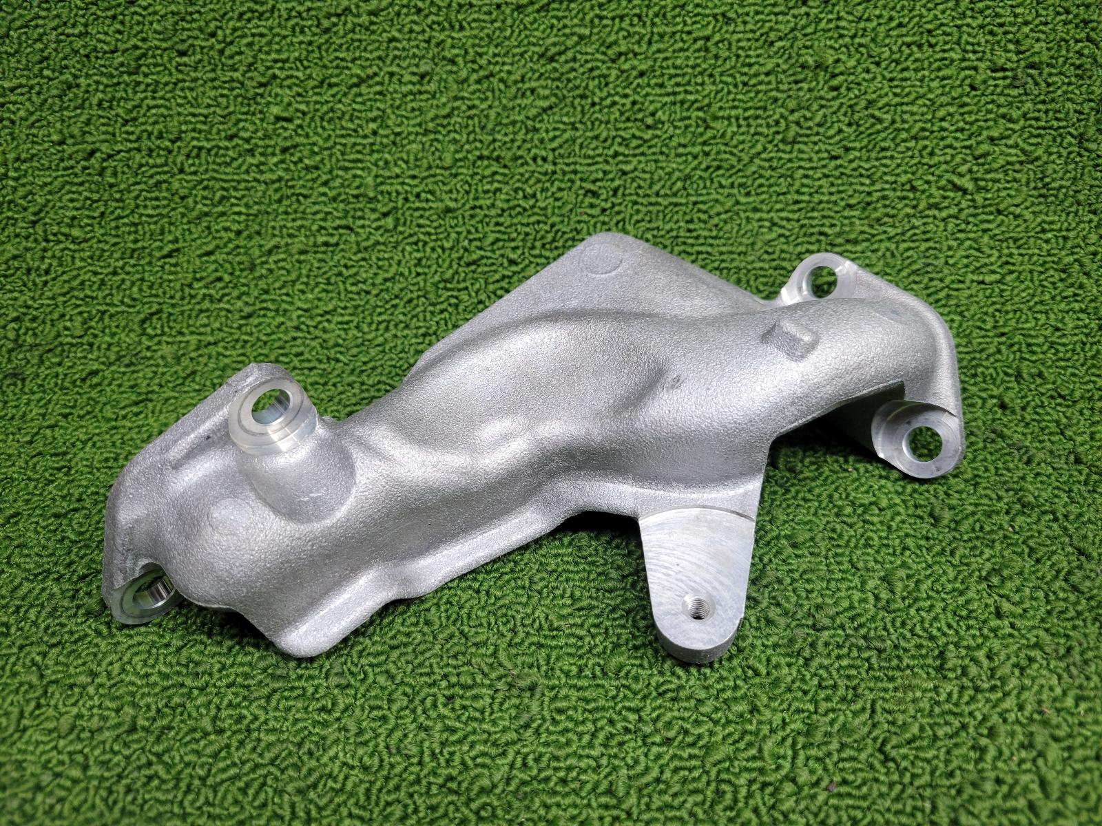 View Auto part Water Pipes/Outlets Toyota Landcruiser 2026