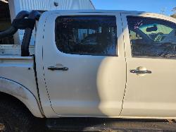 View Auto part Right Rear Door Sliding Toyota Hilux 2010