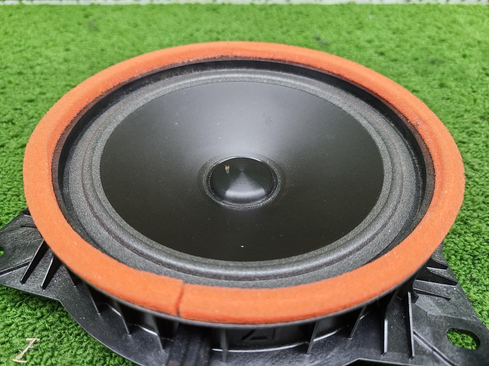 View Auto part SPEAKER Toyota Landcruiser 2023