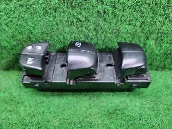 View Auto part Pwr Dr Wind Switch Nissan Navara 2015