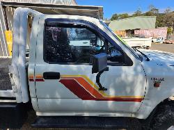 View Auto part Right Front Door Toyota Hilux 1994