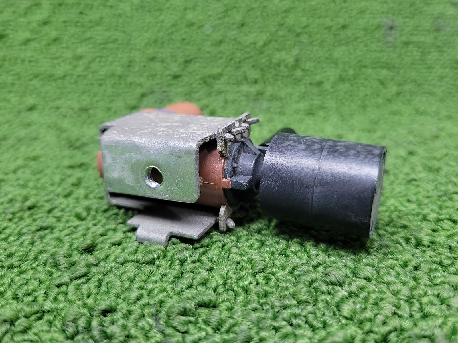 View Auto part Solenoid Toyota Landcruiser 2005