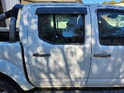 View Auto part Right Rear Door Sliding Nissan Navara 2014