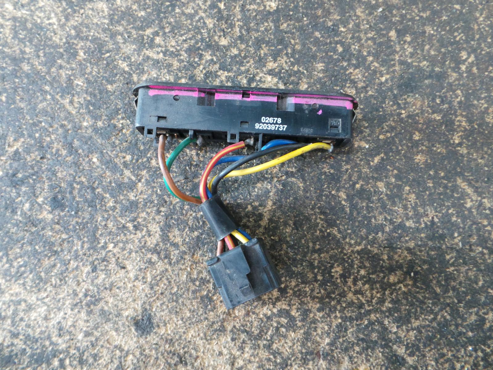 View Auto part Pwr Dr Wind Switch Holden Commodore 1993