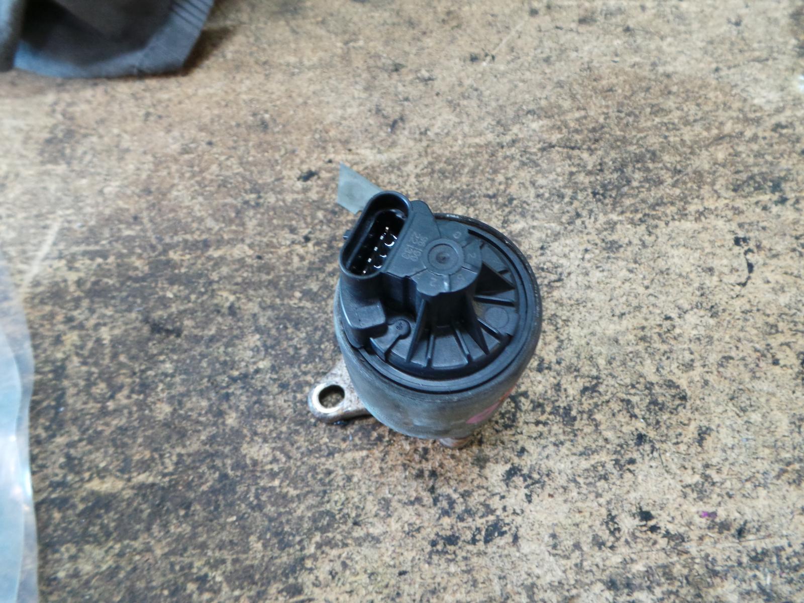 View Auto part Egr Valve Holden Commodore 2003