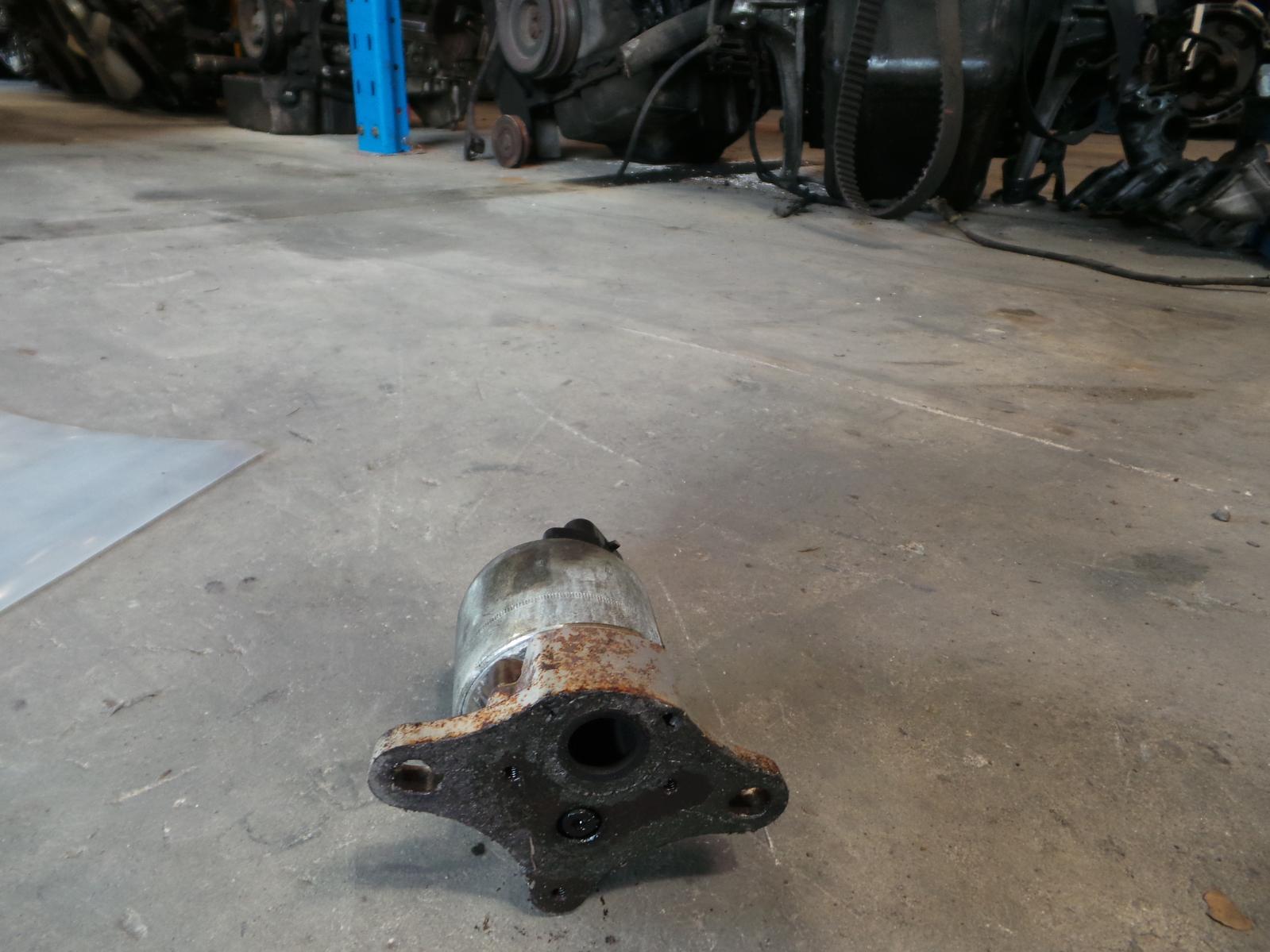 View Auto part Egr Valve Holden Commodore 2003