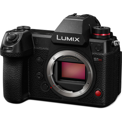 (Ready Stock) New Panasonic Lumix DC-S1H S1H Mirrorless Digital Camera (DC-S1HGA-K) (Body Only) (Import)
