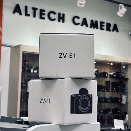 NEW Sony ZV-E1 Mirrorless Camera (Body Only) [Free 128GB Card]
