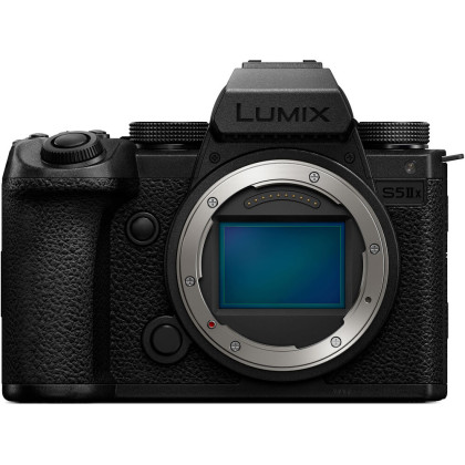 Panasonic Lumix S5 IIX Mirrorless Camera (FREE SANDISK 64GB EXTREME PRO CARD + Redeem Online Extra Battery BLK22PPB ) (Panasonic Malaysia)