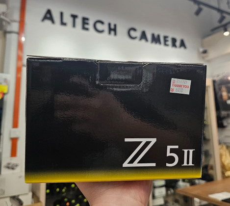 (JUNE SALE) New Nikon Z5 II Mirrorless Camera (Import)