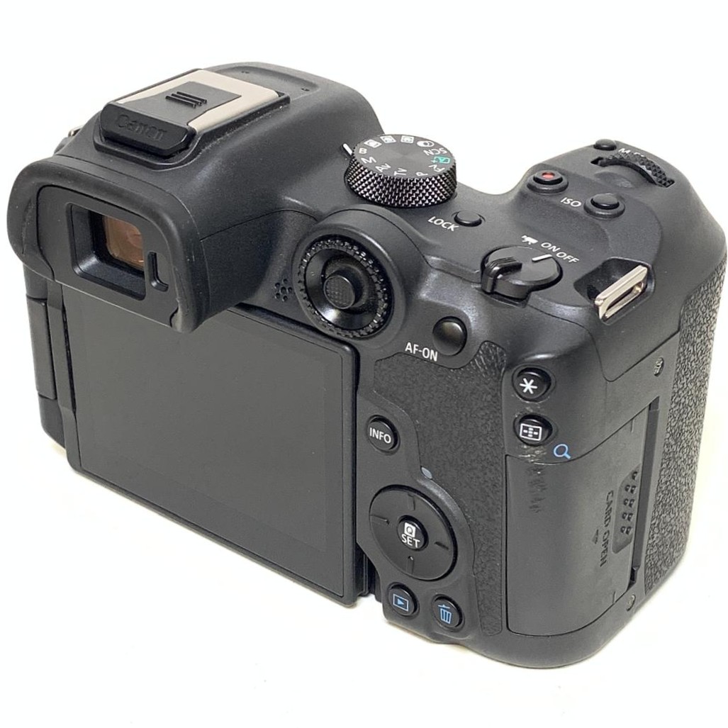 [USED] Canon R7 Mirrorless Camera Body (SC 26K, 96% Like New with Box) — [USED] Canon EOS R7 Body Only