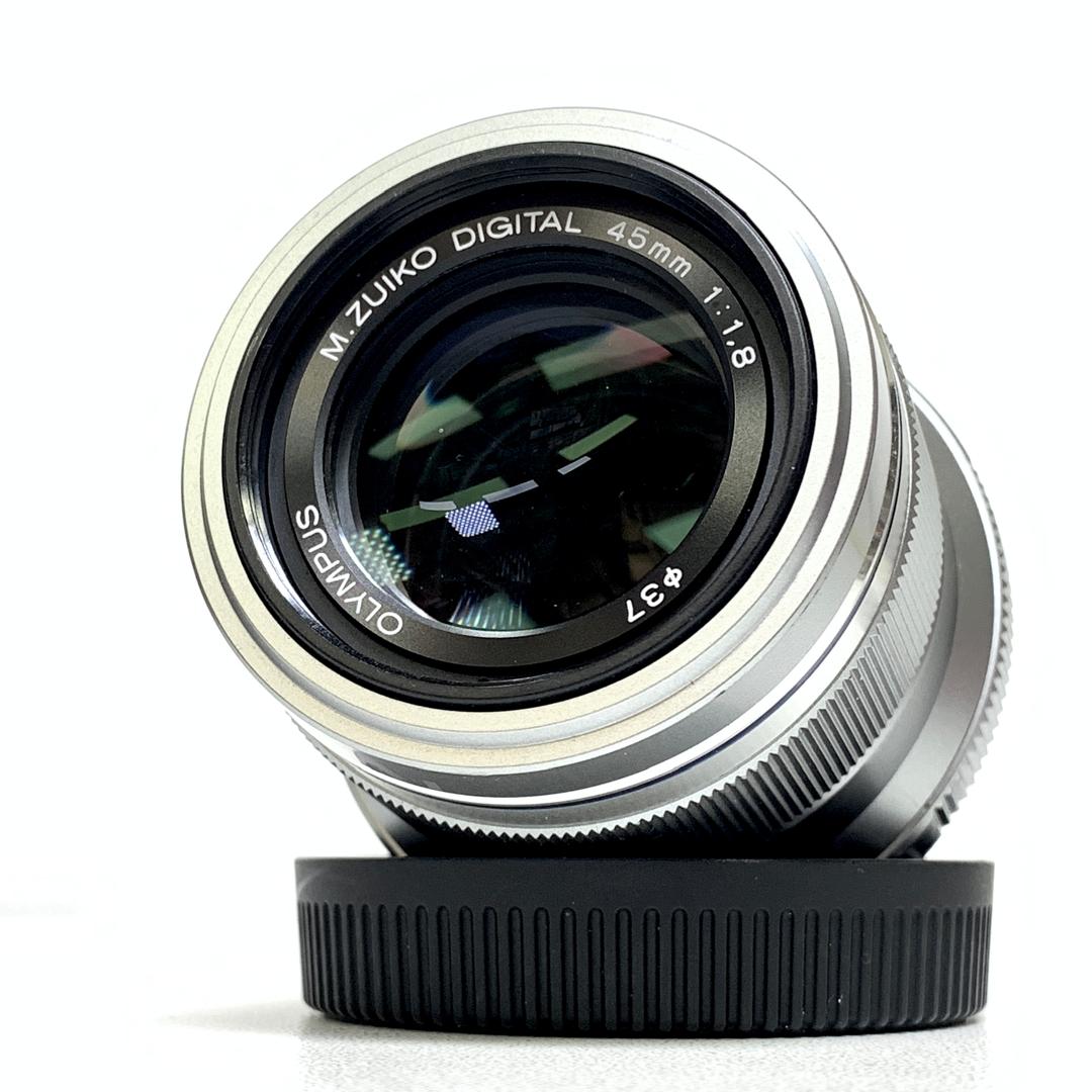 [USED] Olympus M.Zuiko Digital 45mm F1.8 Lens (Silver, 98% Like New) — [USED] Olympus M.Zuiko Digital 45mm F1.8 Lens