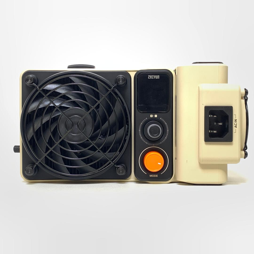 [UESD] Zhiyun Molus X200 RGB COB LED Light (Standard Kit 99% Like New With Box) — Zhiyun Molus X200 RGB COB LED Light Standard