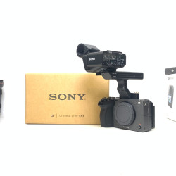 [USED] Sony FX3 with XLR Handle (99% Like New)