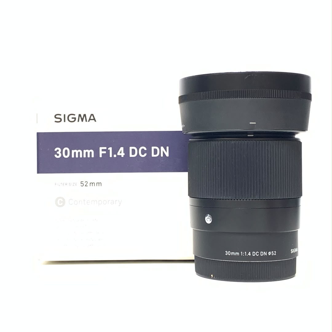 [USED] Sigma 30mm F1.4 DC DN C Lens for Sony E-Mount (99% Like New) — [USED] Sigma 30mm F1.4 DC DN C Lens for Sony E-Mount