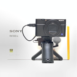 [USED] Sony DSC-RX100 VII RX100 Mark 7 with Shooting Grip (99% Like New)