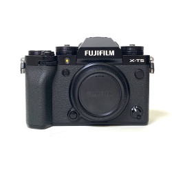 [USED] Fujifilm X-T5 Body Only (Black) (SC 1.4K Only) (99% Like New)