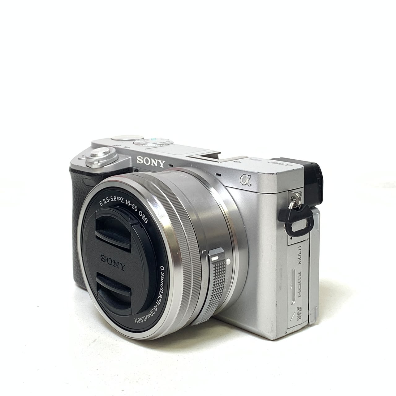 [USED] Sony A6400 with 16-50mm Kit Lens (Silver) (SC 29K, 97% Like New) — [USED] Sony A6400 with 16-50mm Lens