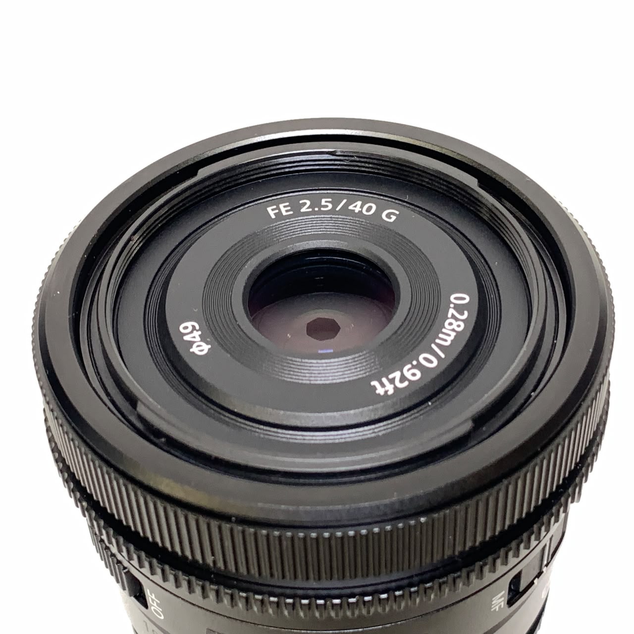 [USED] Sony FE 40mm F2.5 G lens (99% Like New with Box) / Sony 40mm F2.5 — [USED] Sony FE 40mm F2.5 G Lens