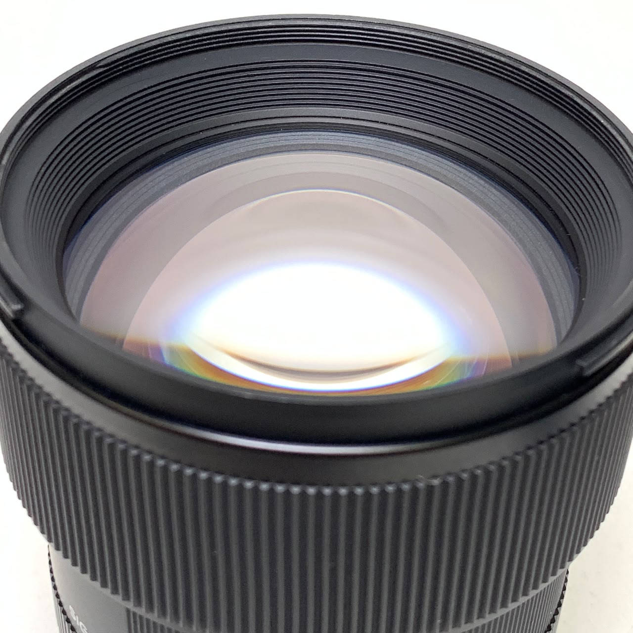 [USED] Sigma 85mm F1.4 DG DN Art Lens for Sony FE (97% Like New with Box) — [USED] Sigma 85mm F1.4 DG DN Art Lens for Sony FE