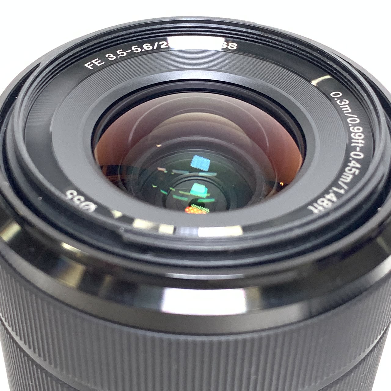 [USED] Sony FE 28-70mm f3.5-5.6 OSS Lens ( 98% Like New ) — [USED] Sony FE 28-70mm f3.5-5.6 OSS Lens
