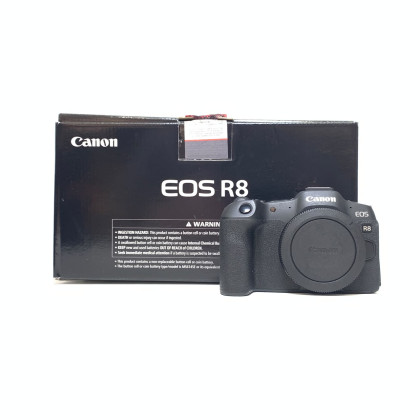 [USED] Canon EOS R8 Body Only ( Warranty til FEB 2028 , SC 1K, 99% Like New) / Canon R8 / R8 / R 8