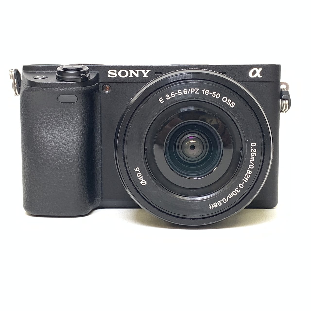 [USED] Sony A6400 With 16-50mm OSS Kit Lens ( SC 18K, 99% Like New With Box) — [USED] Sony A6400 with 16-50mm Lens