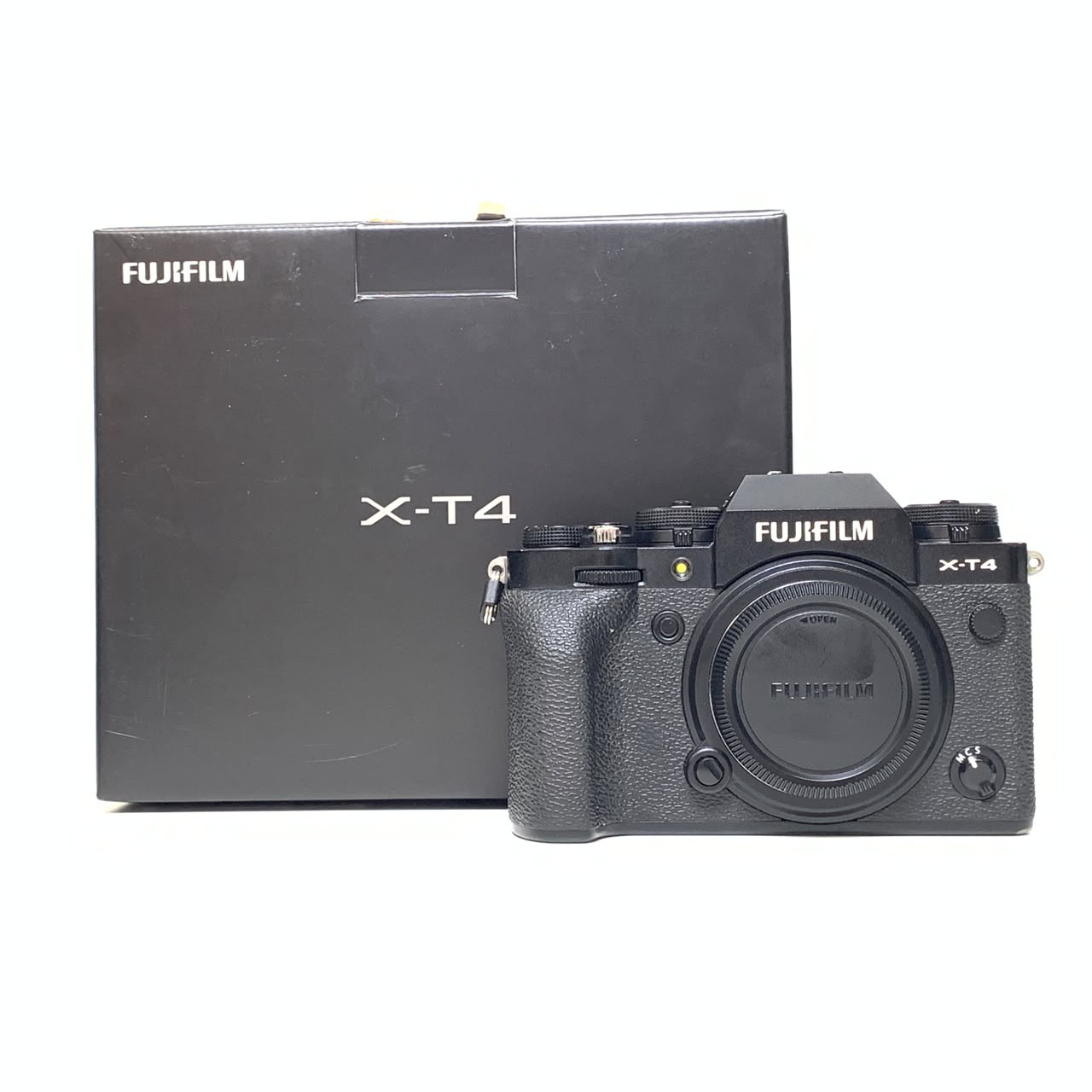 [USED] FUJIFILM X-T4 Mirrorless Camera Body (SC 18K, 97% Like New With Box) — [USED] FUJIFILM X-T4 Mirrorless Camera Body (Silver)
