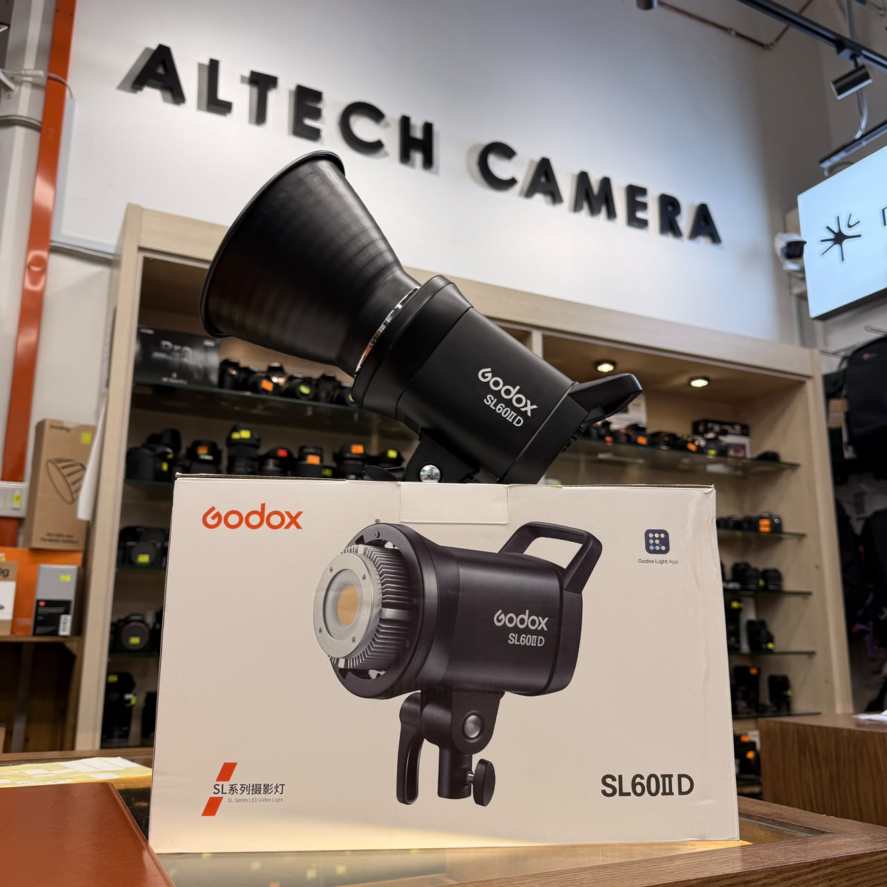 [USED] Godox SL60IID Daylight LED Video Light ( 99% Like New With Box) — Godox SL60IID LED Video Light