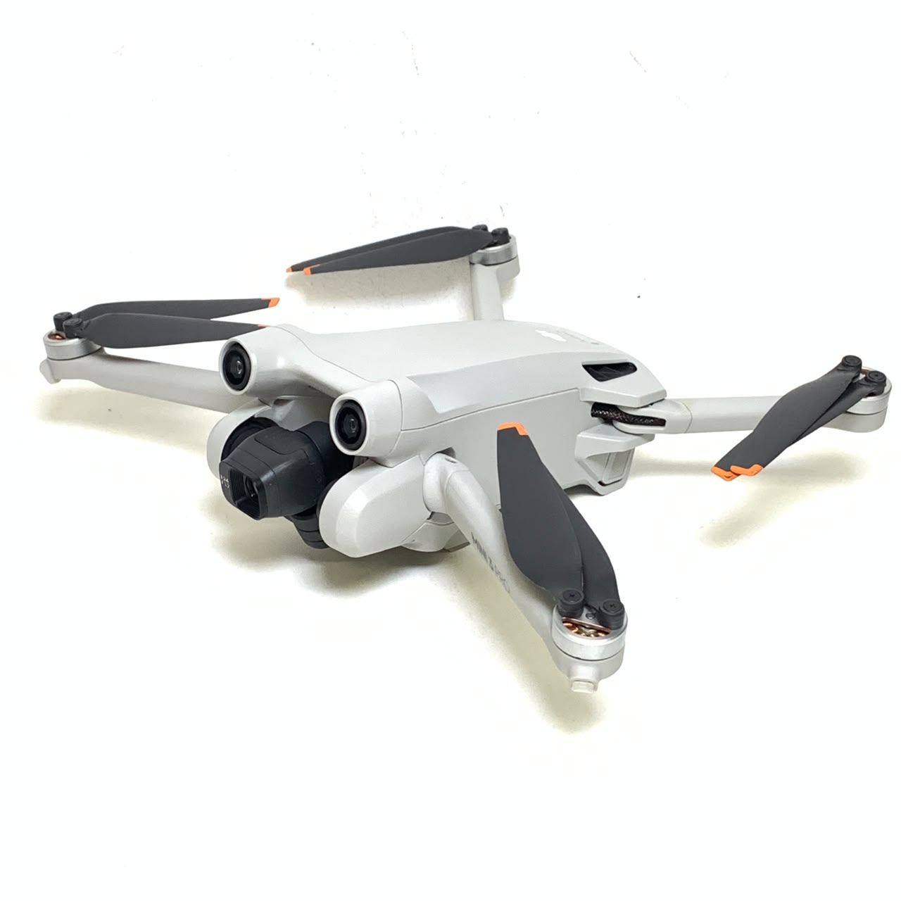 [USED] DJI Mini 3 Pro Combo (Charge Cycle 21+ , 95% Like New) — [USED] DJI Mini 3 Pro Drone Combo ( Total 3 Battery + OEM Charging Hub + Bag )