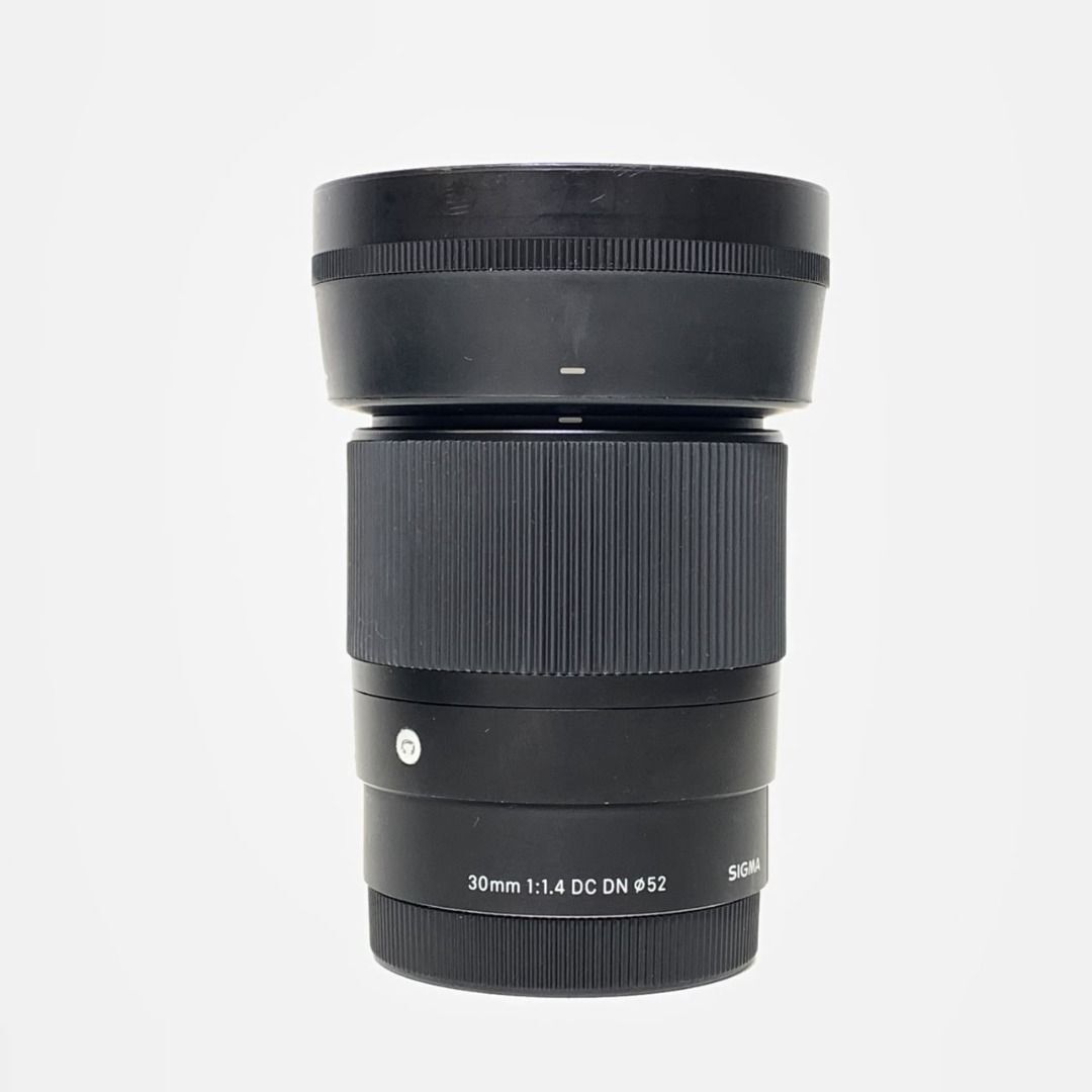 [USED] Sigma 30mm F1.4 DC DN C Lens for Sony E-Mount (98% Like New) — [USED] Sigma 30mm F1.4 DC DN C Lens for Sony E-Mount