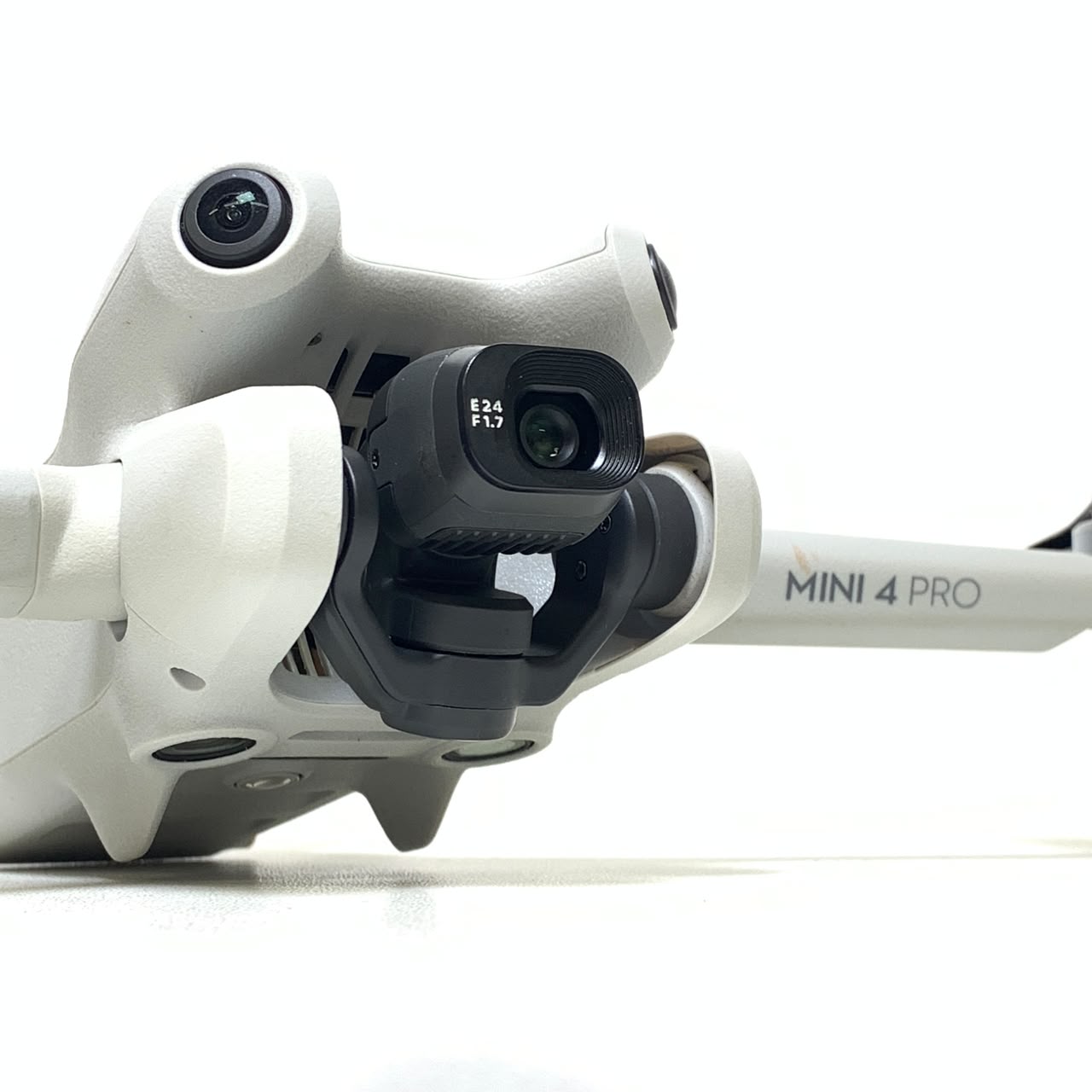 [USED] DJI Mini 4 Pro Fly More Combo with RC 2 Remote (Avg Cycle 30+, 97% Like New with Box) — [USED] DJI Mini 4 Pro Drone Fly More Combo with RC 2 Controller
