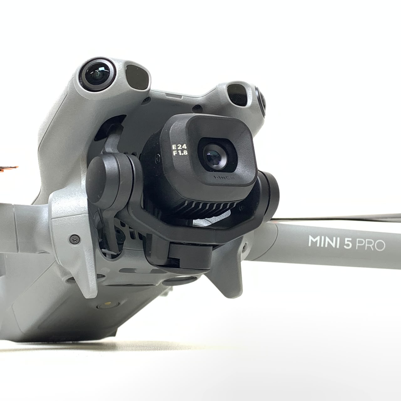 [USED] DJI Mini 5 Pro Fly More Combo (DJI RC 2 FMC AVG Cycle 3,DJI My Wty Until MAY 2027, 99%Like New With Box) — DJI Mini 5 Pro FMC (RC2)