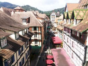 Desa Prancis Colmar Tropicale