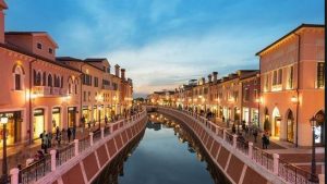 Florentia-village
