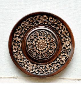 Seni Ukir Kayu Dan Logam