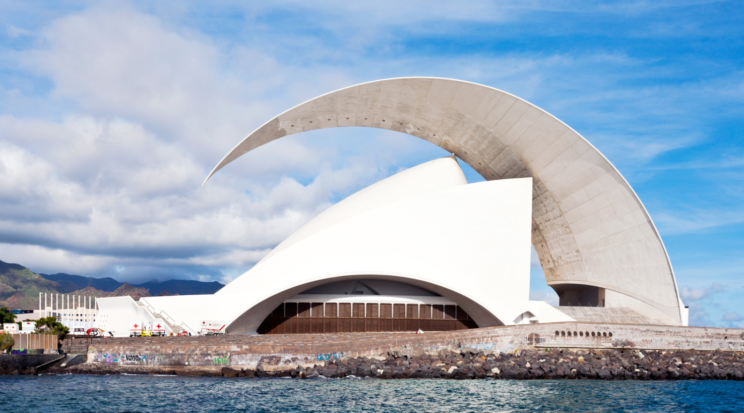 The Auditorio de Tenerife karya Santiago Calatrava (Sumber: auditoriodetenerife.com)