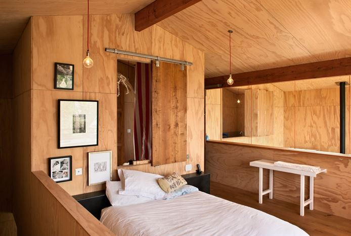 Interior rumah menggunakan triplek (Sumber: www.architectureanddesign.com.au)