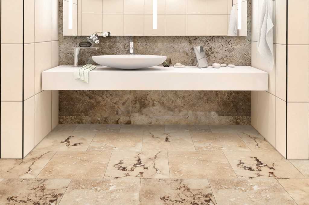 Kamar mandi dengan lantai travertine (Sumber: www.builddirect.com)